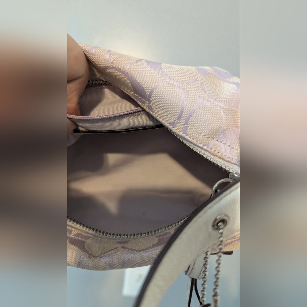 Beautiful lilac coach logo small shoulder bag. Vintage. - Picture 8 of 17